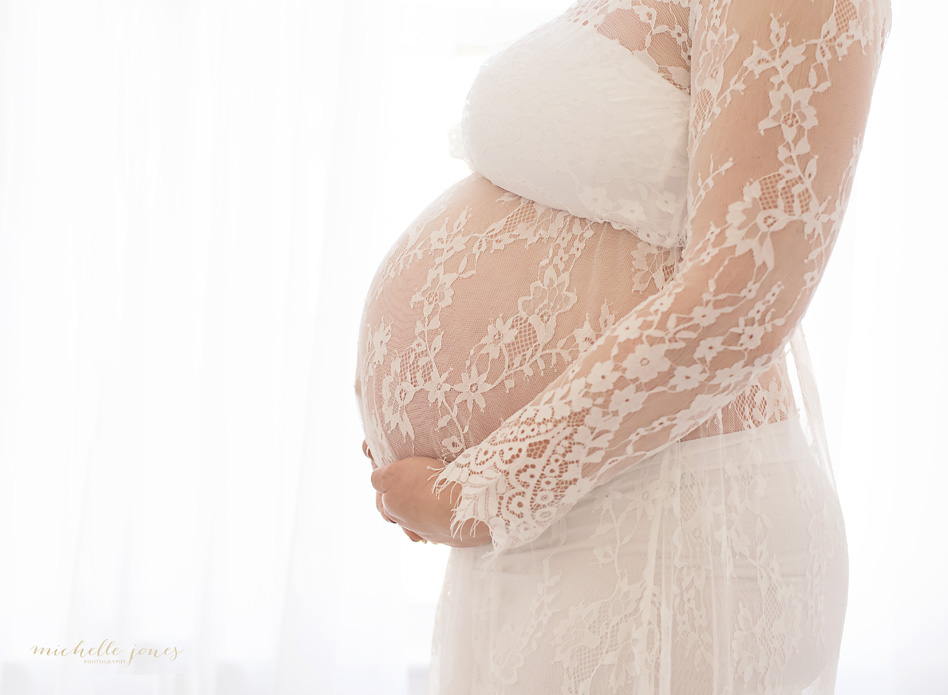 Cleveland Maternity Photographer