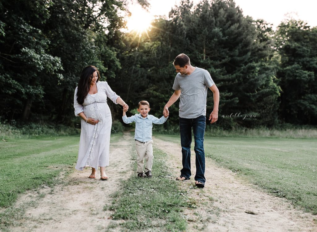 Cleveland Maternity Photographer